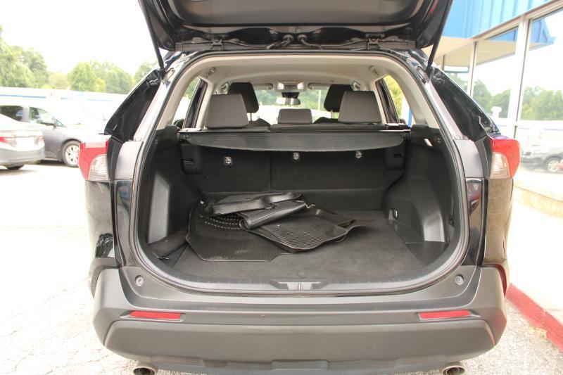 Toyota RAV4 XLE FWD (Natl) 2023