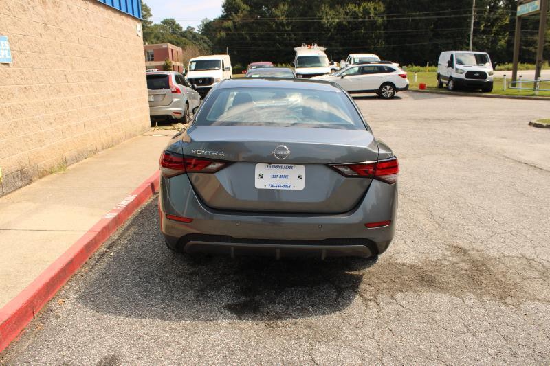 Nissan Sentra S CVT 2024