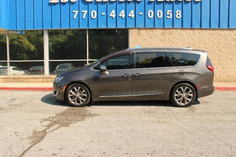 Chrysler Pacifica Limited FWD 2019