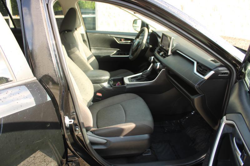 Toyota RAV4 XLE FWD (Natl) 2023