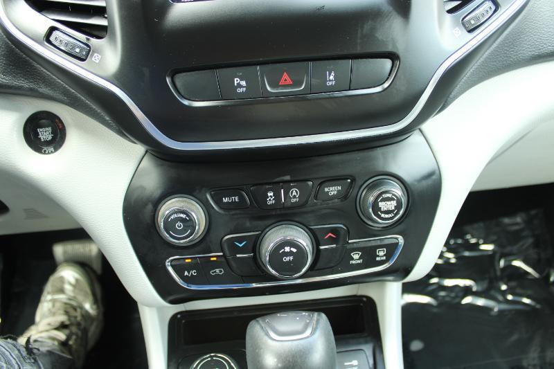 Jeep Cherokee Latitude Plus 4x4 2021