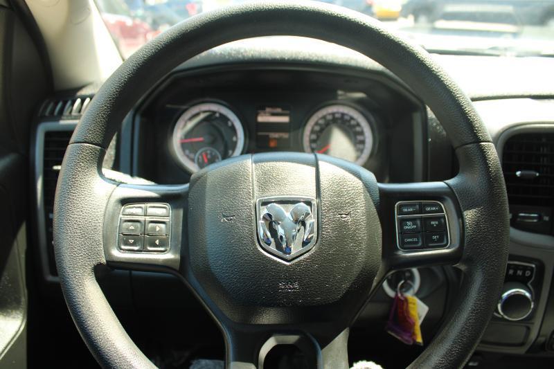 RAM 1500 Classic Tradesman 4x2 Reg Cab 8' Box 2023