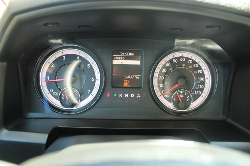 RAM 1500 Classic Tradesman 4x2 Reg Cab 8' Box 2023