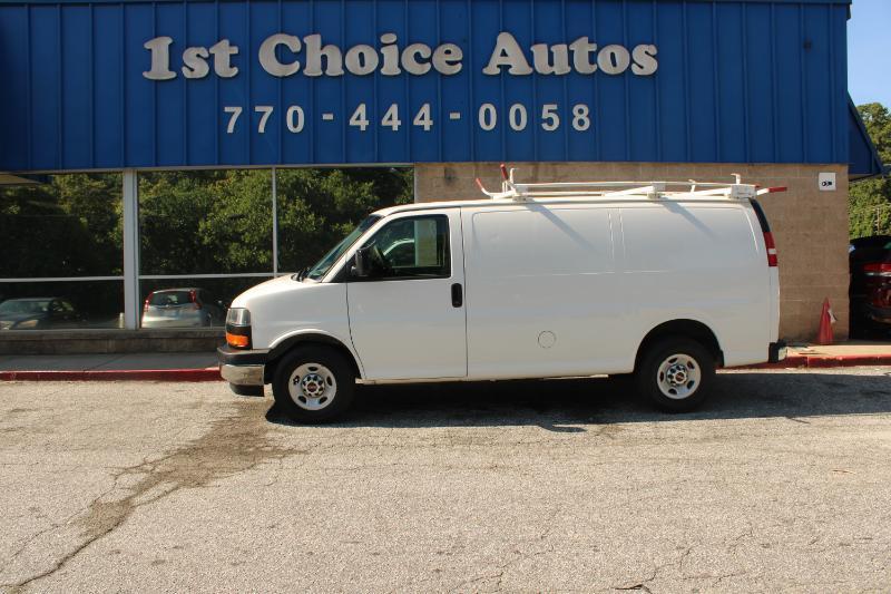 GMC Savana Cargo Van RWD 2500 135" 2017