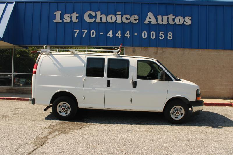 GMC Savana Cargo Van RWD 2500 135" 2017