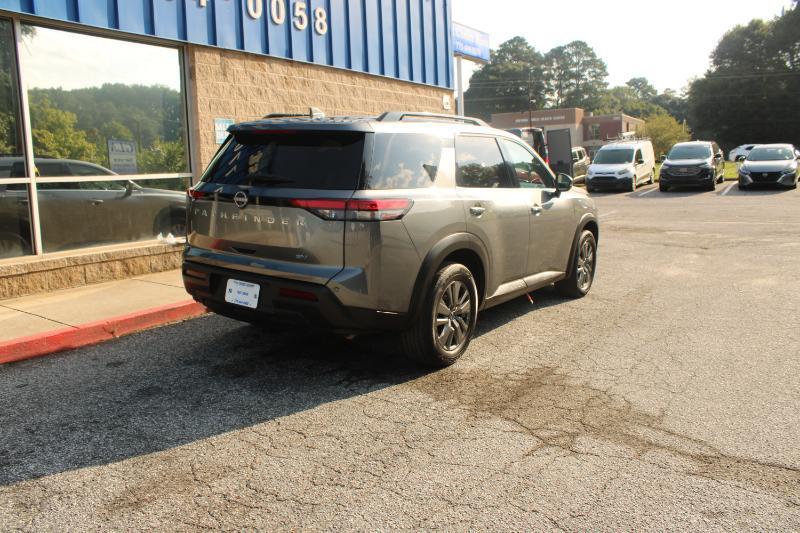 Nissan Pathfinder SV 2WD 2023