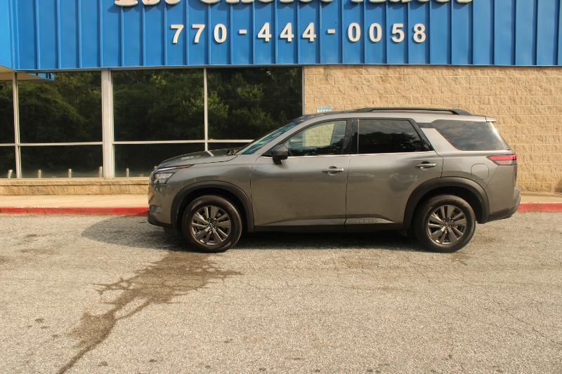 Nissan Pathfinder SV 2WD 2023