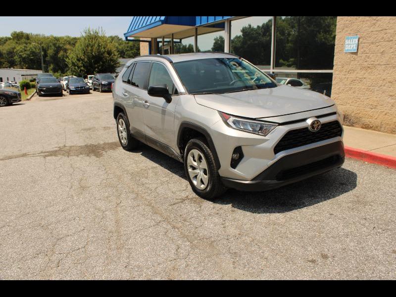 Toyota RAV4 LE FWD (Natl) 2021