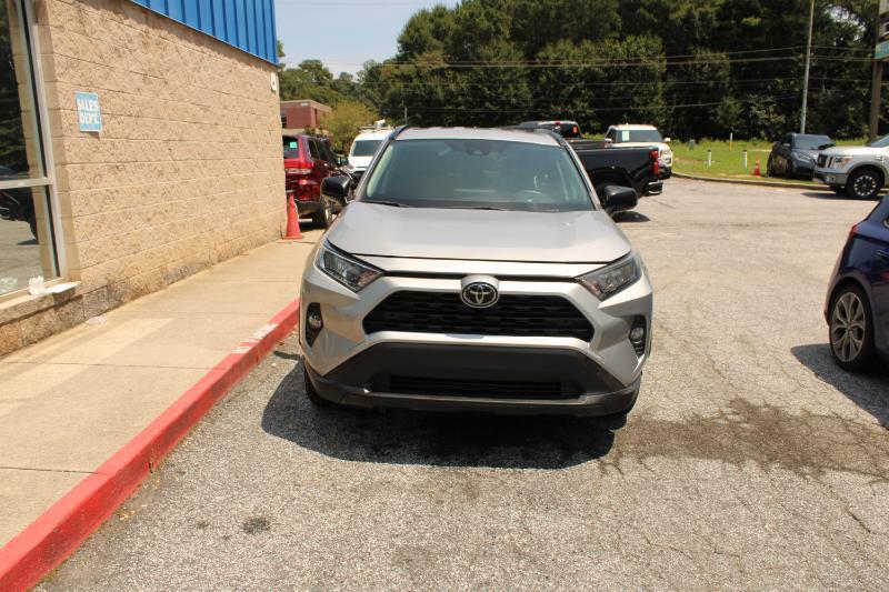Toyota RAV4 LE FWD (Natl) 2021