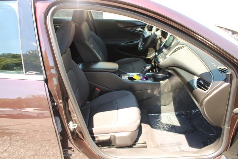 Chevrolet Malibu 4dr Sdn LS w/1FL 2021