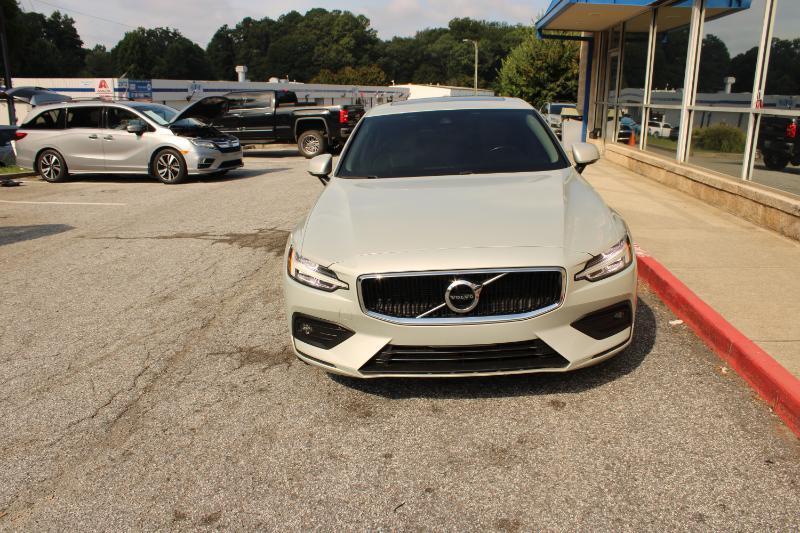 Volvo S60 T5 FWD Momentum 2021
