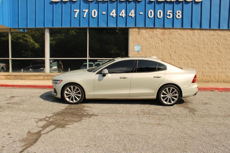 Volvo S60 T5 FWD Momentum 2021