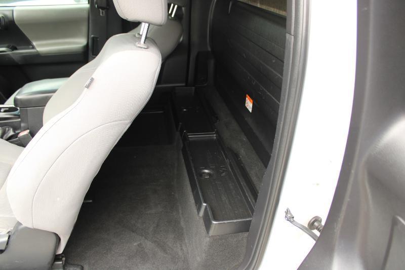 Toyota Tacoma 2WD SR Access Cab 6' Bed I4 AT (Natl) 2020