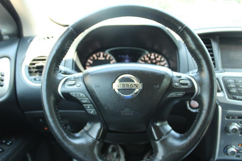 Nissan Pathfinder 4x4 SL 2020