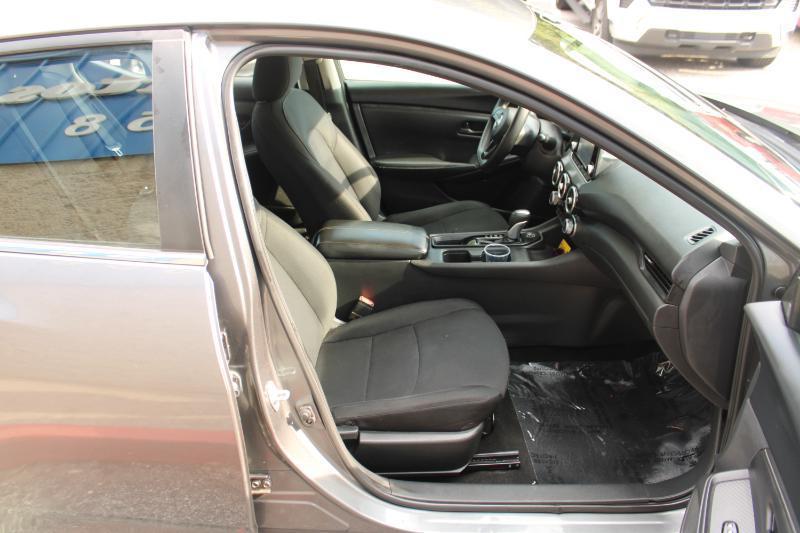 Nissan Sentra S CVT 2024