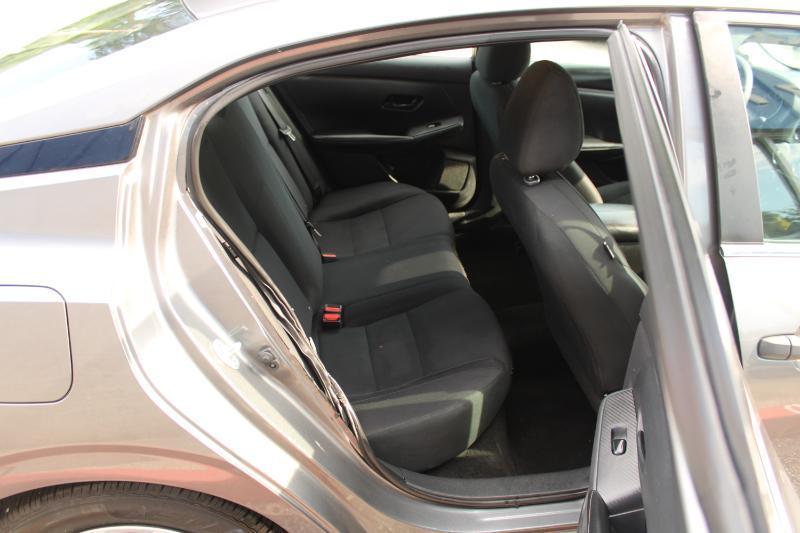 Nissan Sentra S CVT 2024