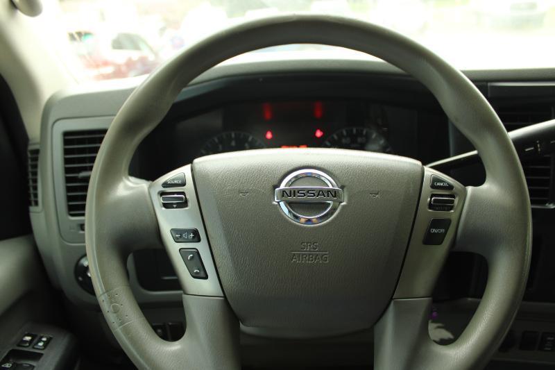 Nissan NV Cargo NV2500 HD Standard Roof V6 SV 2019