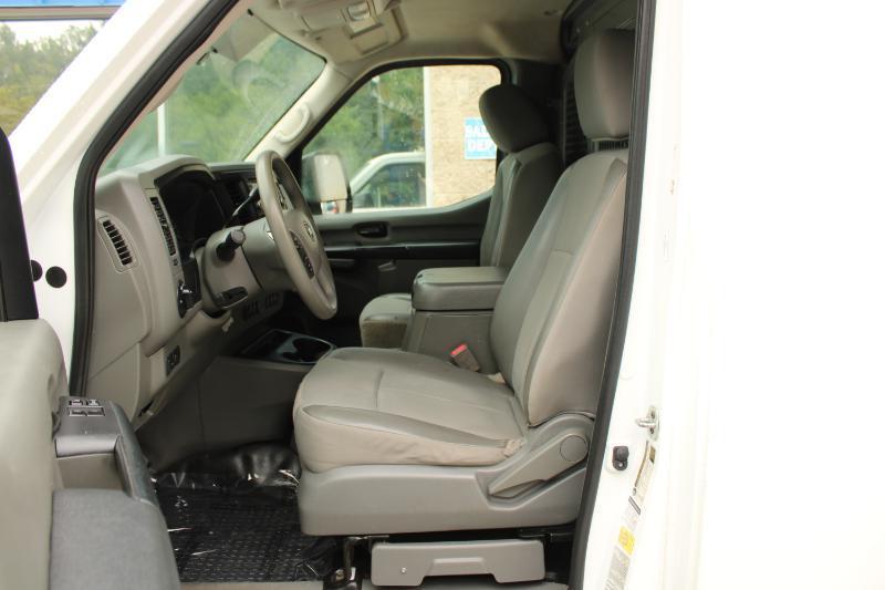 Nissan NV Cargo NV2500 HD Standard Roof V6 SV 2019