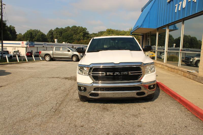 RAM 1500 Big Horn 4x2 Crew Cab 5'7" Box 2021