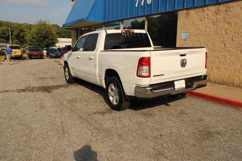 RAM 1500 Big Horn 4x2 Crew Cab 5'7" Box 2021
