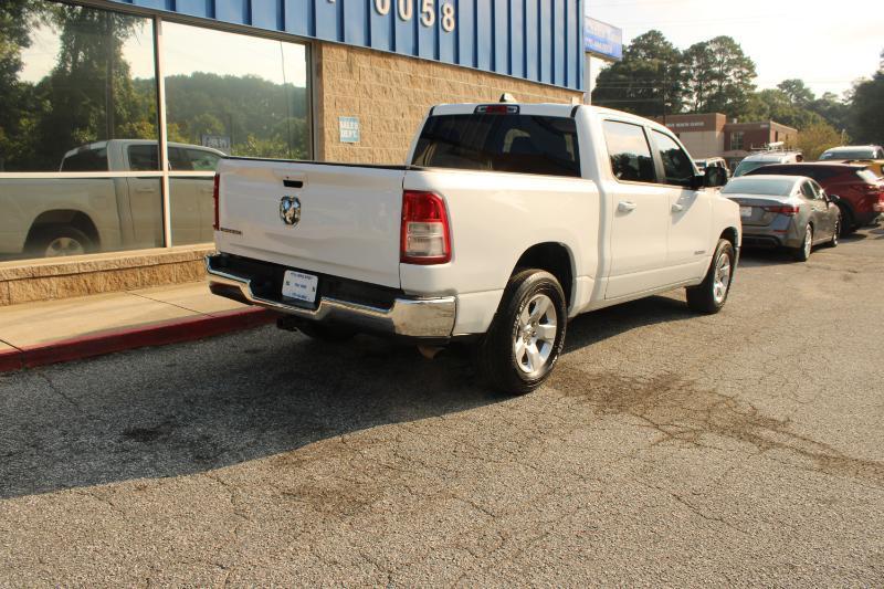RAM 1500 Big Horn 4x2 Crew Cab 5'7" Box 2021
