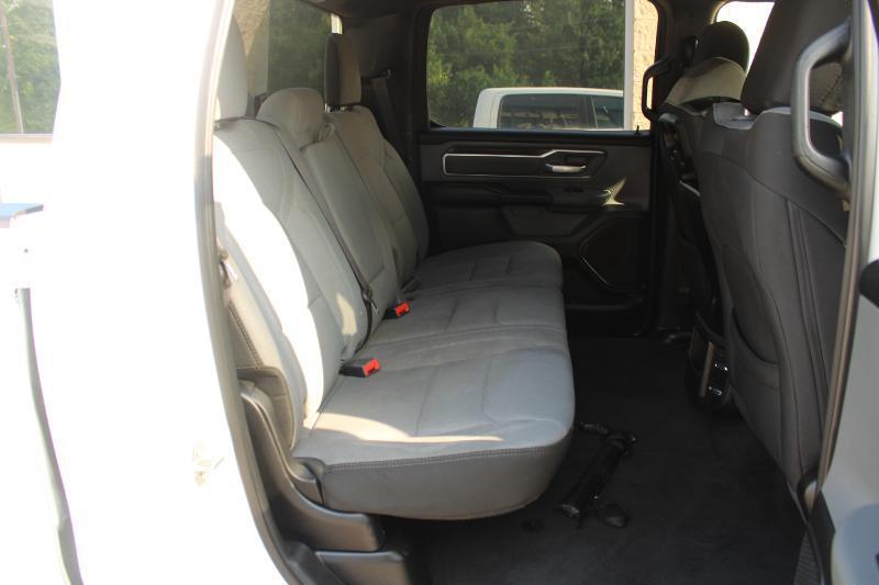 RAM 1500 Big Horn 4x2 Crew Cab 5'7" Box 2021