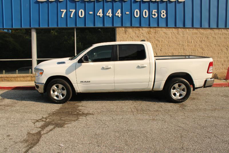 RAM 1500 Big Horn 4x2 Crew Cab 5'7" Box 2021