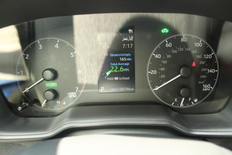 Toyota Corolla Hybrid LE FWD (Natl) 2023