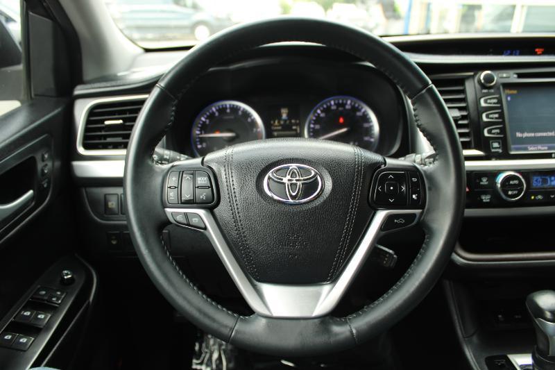 Toyota Highlander FWD 4dr V6 Limited (Natl) 2016