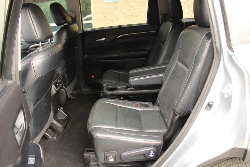 Toyota Highlander FWD 4dr V6 Limited (Natl) 2016