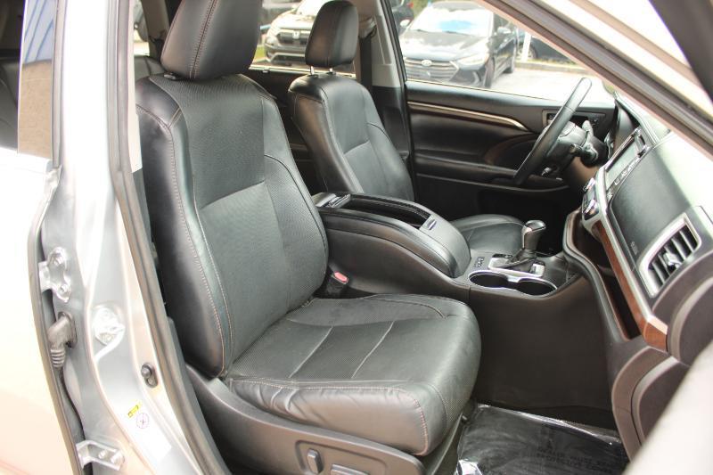 Toyota Highlander FWD 4dr V6 Limited (Natl) 2016