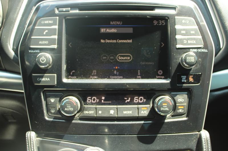 Nissan Maxima S 3.5L 2019