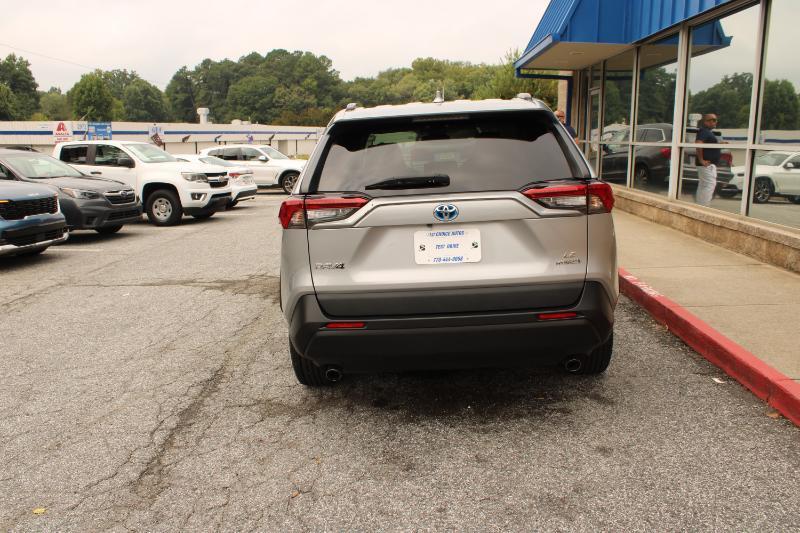 Toyota RAV4 Hybrid LE AWD (Natl) 2021