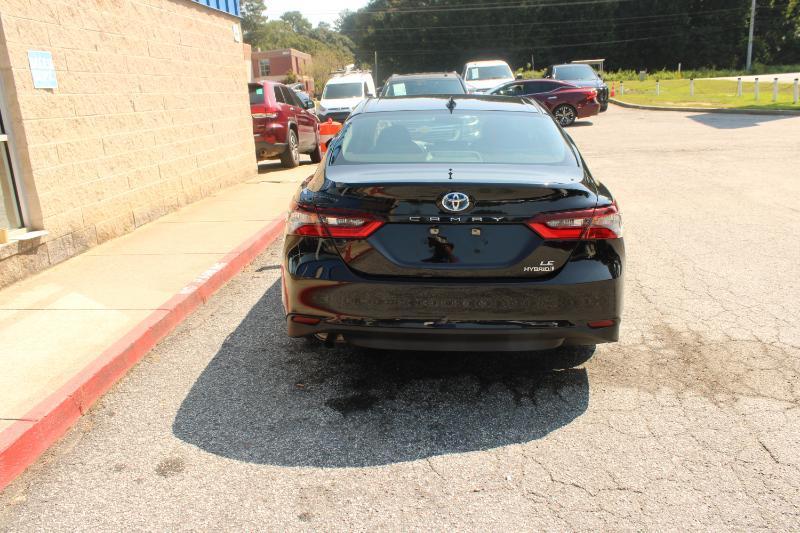Toyota Camry Hybrid LE CVT (Natl) 2022