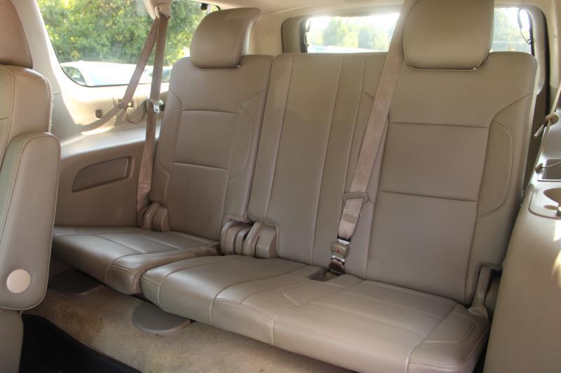 Chevrolet Suburban 2WD 4dr LTZ 2015