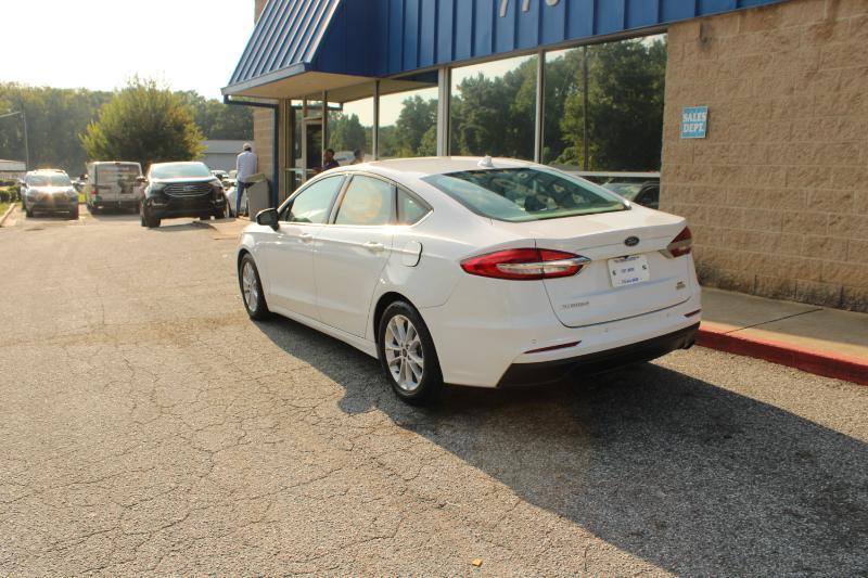 Ford Fusion SE FWD 2020