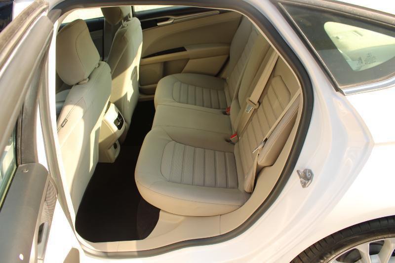 Ford Fusion SE FWD 2020