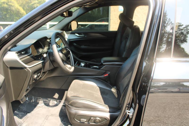 Jeep Grand Cherokee Altitude 4x4 2023