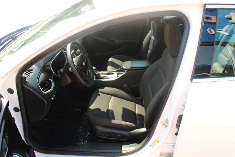 Chevrolet Malibu 4dr Sdn LS w/1FL 2024
