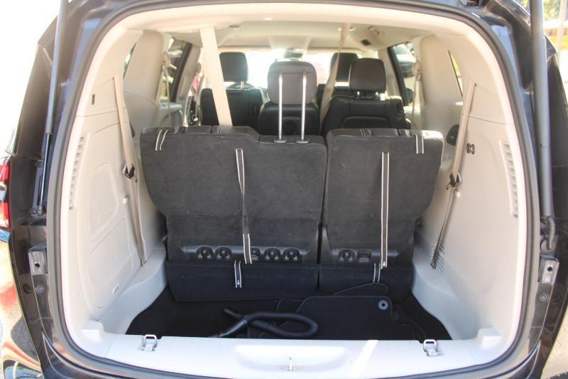 Chrysler Pacifica Touring L FWD 2022
