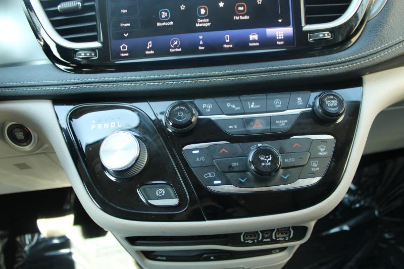 Chrysler Pacifica Touring L FWD 2022