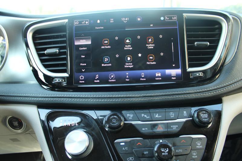 Chrysler Pacifica Touring L FWD 2022