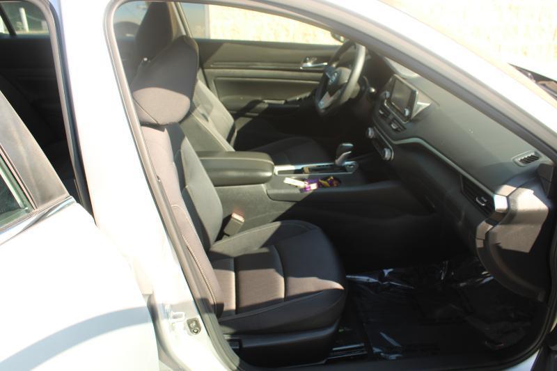 Nissan Altima 2.5 S Sedan 2021