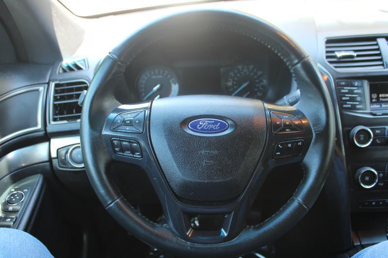 Ford Explorer XLT FWD 2018