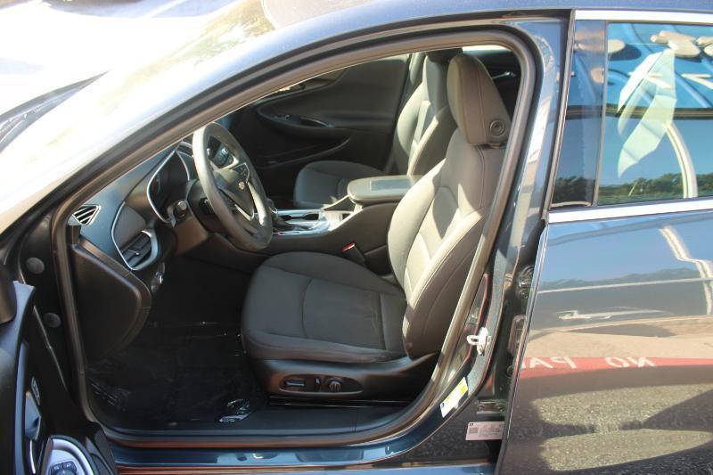 Chevrolet Malibu 4dr Sdn LS w/1FL 2021