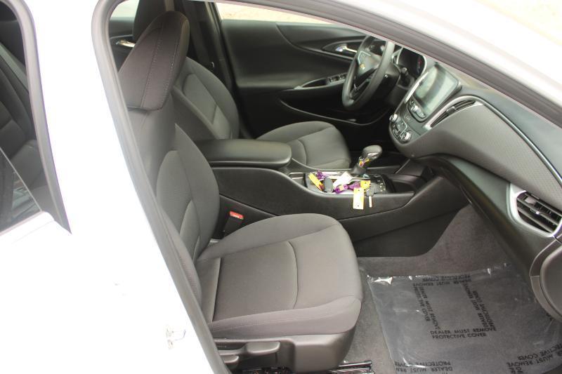 Chevrolet Malibu 4dr Sdn LS w/1FL 2023