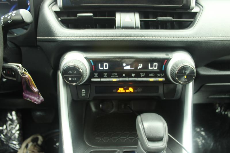 Toyota RAV4 Hybrid LE AWD (Natl) 2024