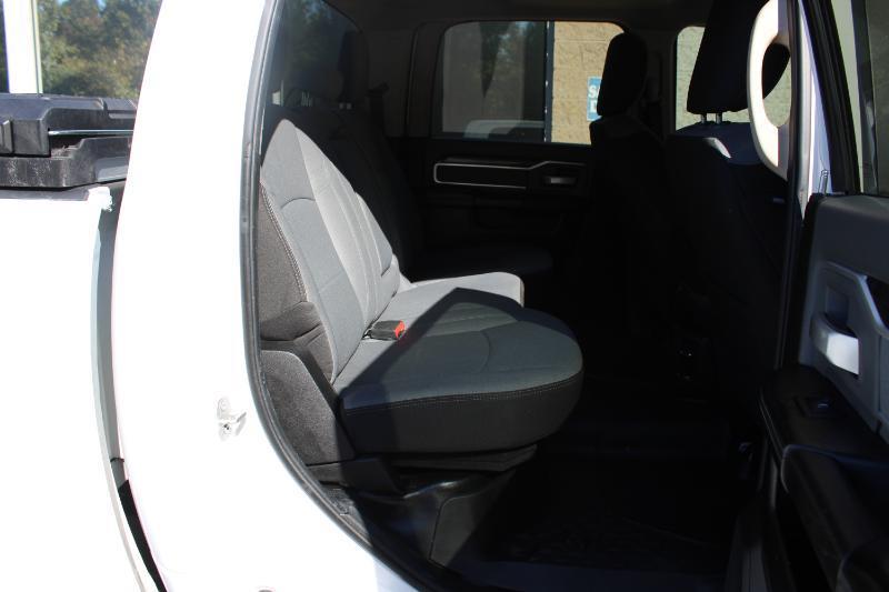 RAM 2500 Big Horn 4x4 Crew Cab 8' Box 2019