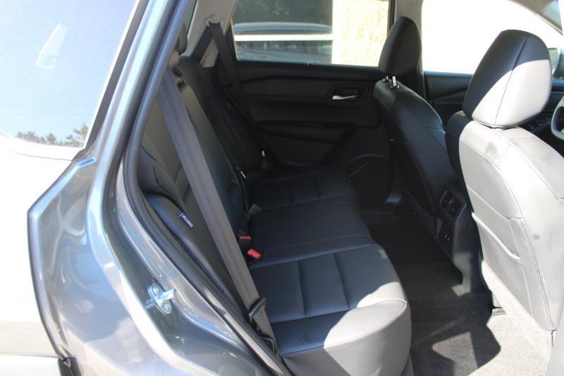 Nissan Rogue FWD SV 2025