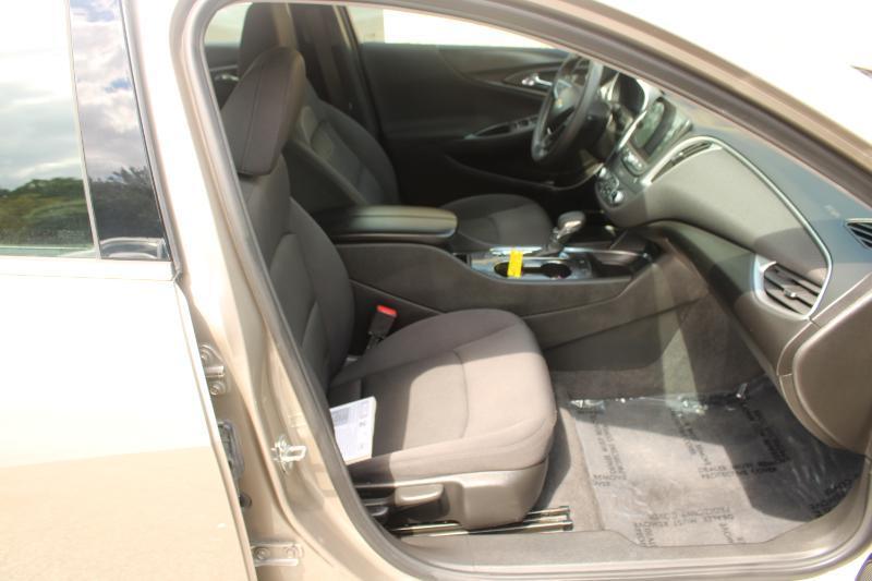 Chevrolet Malibu 4dr Sdn LT 2022